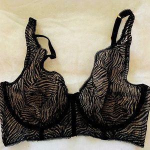 Victoria’s Secret 34DD black lace mesh see through bra sexy lingerie new